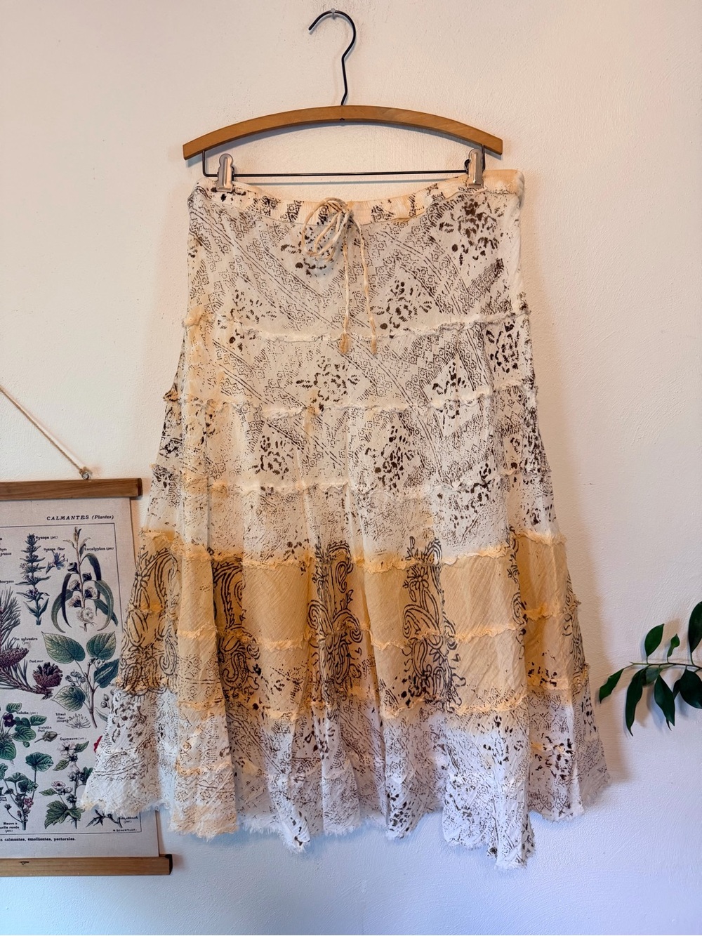 Metro Wear - Large - Cream and Tan Tiered Maxi Skirt - Picture 2 of 12